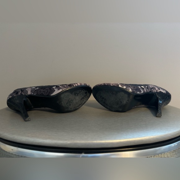 Stunning floral Not Rated heels - Picture 5 of 7